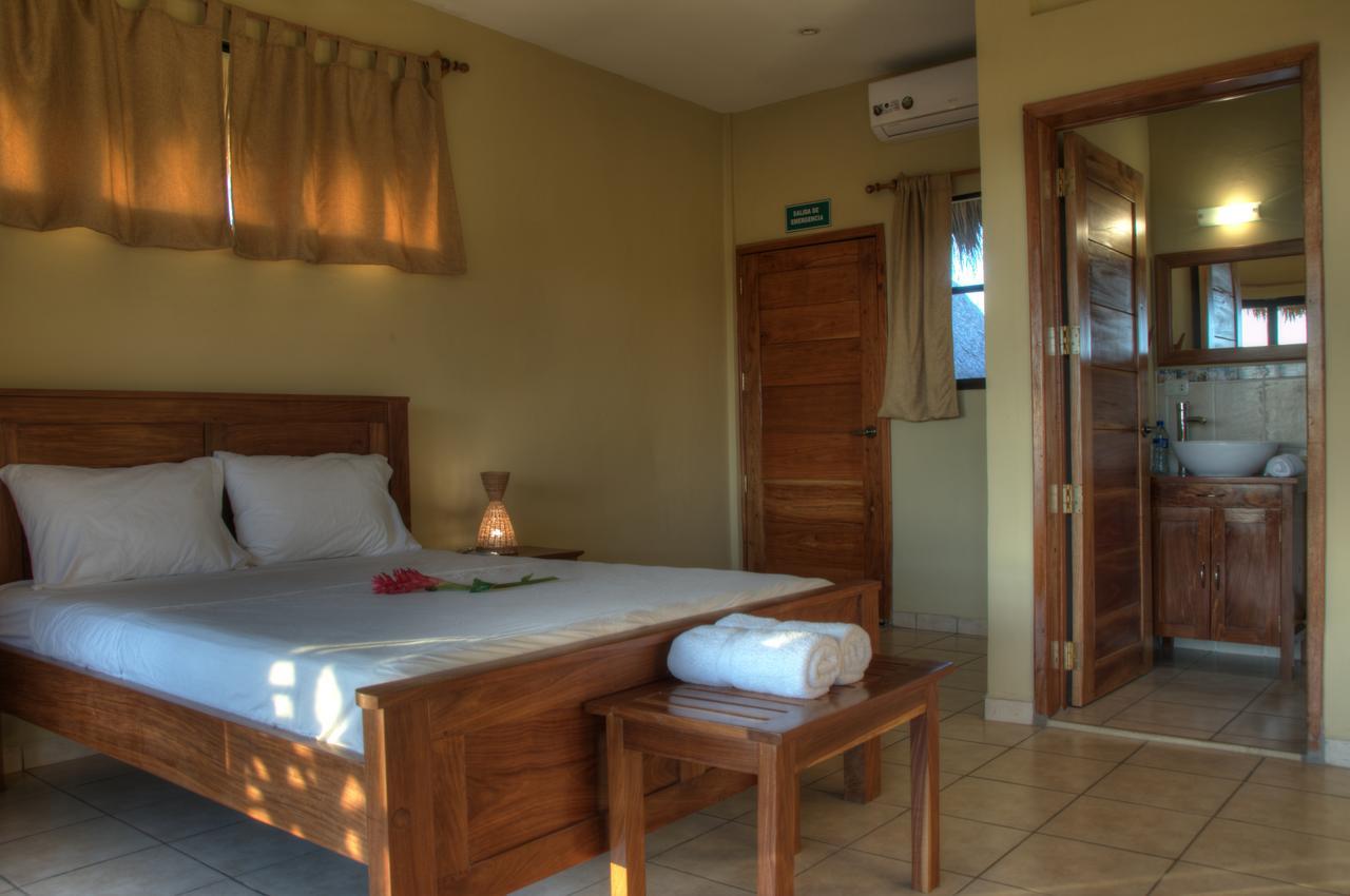 Las Palmeras Beach Hotel Aposentillo Екстериор снимка